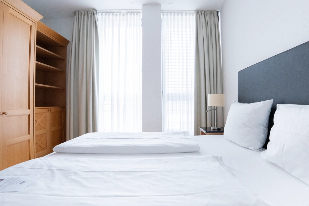 Komfortables Schlafzimmer The Doorman Welle Frankfurt