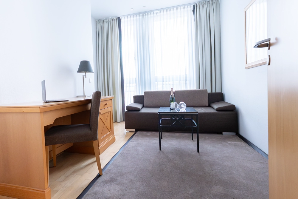 Separter Arbeitsplatz The Doorman Welle Frankfurt