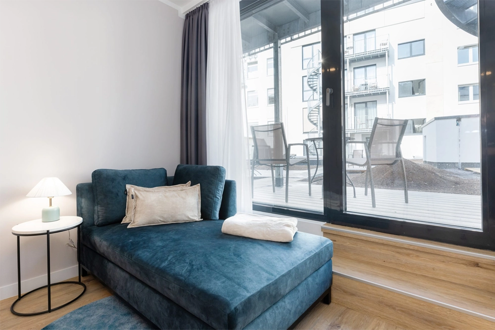 Wohnzimmer mit Balkon Junior Suite The Doorman Göthe Frankfurt